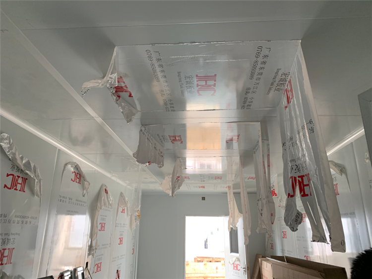 ?《弘煒凈化工程:打造東莞半導(dǎo)體無(wú)塵車(chē)間新標(biāo)桿》